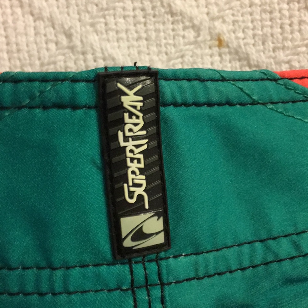 Shorts - Picture 3 of 6